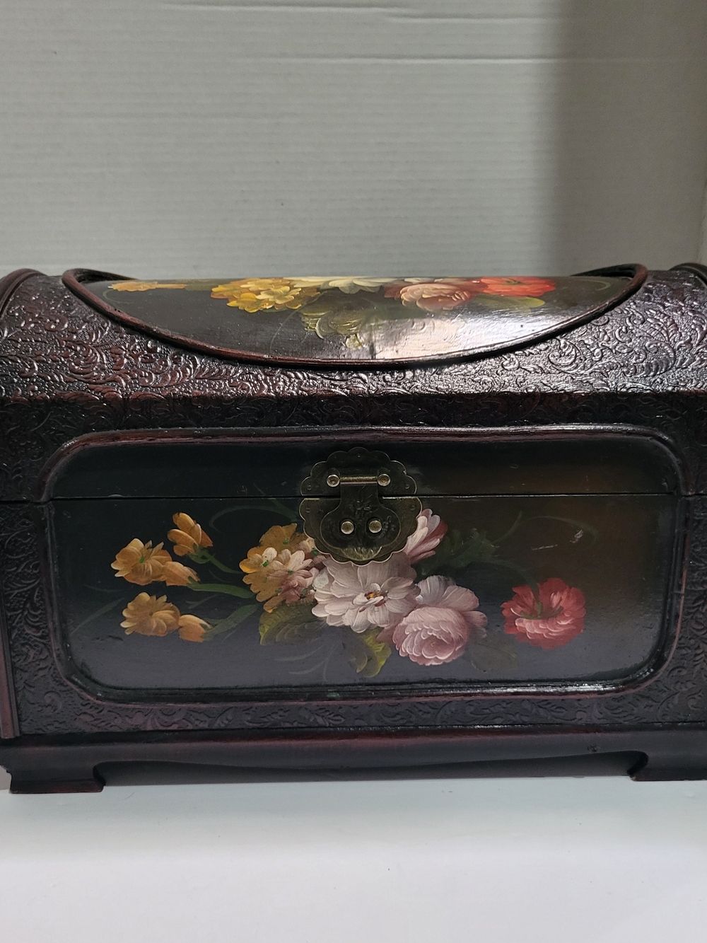 VTG Solid Wood Hand Painted Flowers Hinged Chest 14"x10"x8''